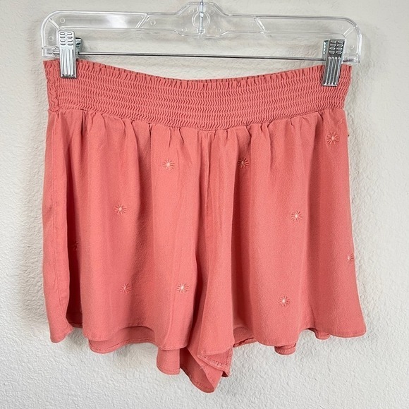 Pink Victoria's Secret Shorts Women's Size L Pull On Elastic Waist Embroidered - Picture 1 of 4